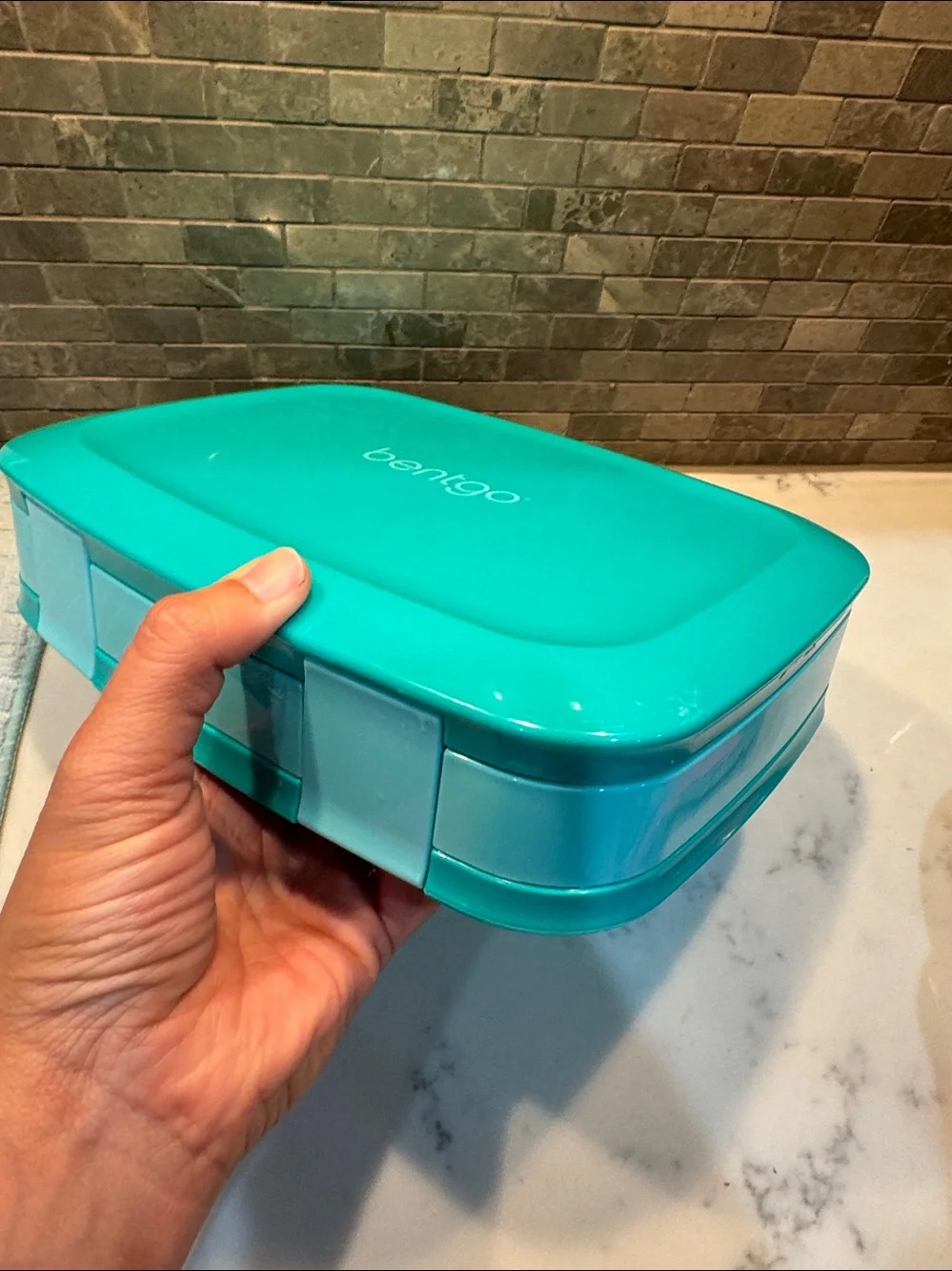 Bentgo teal blue